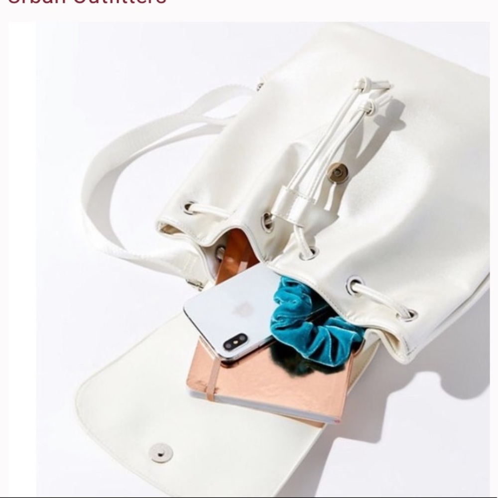 NWOT Urban outfitter small packback - Picture 3 of 7